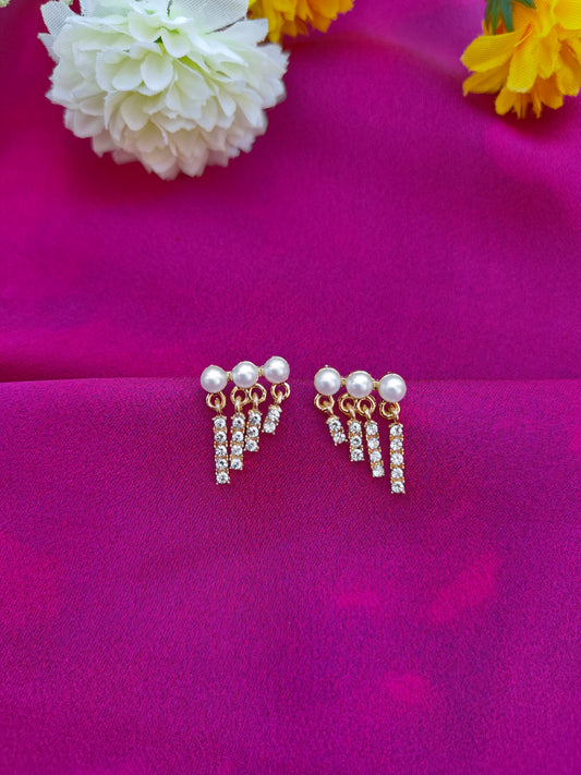 PEARL TASSEL SPARKLE EARRINGS