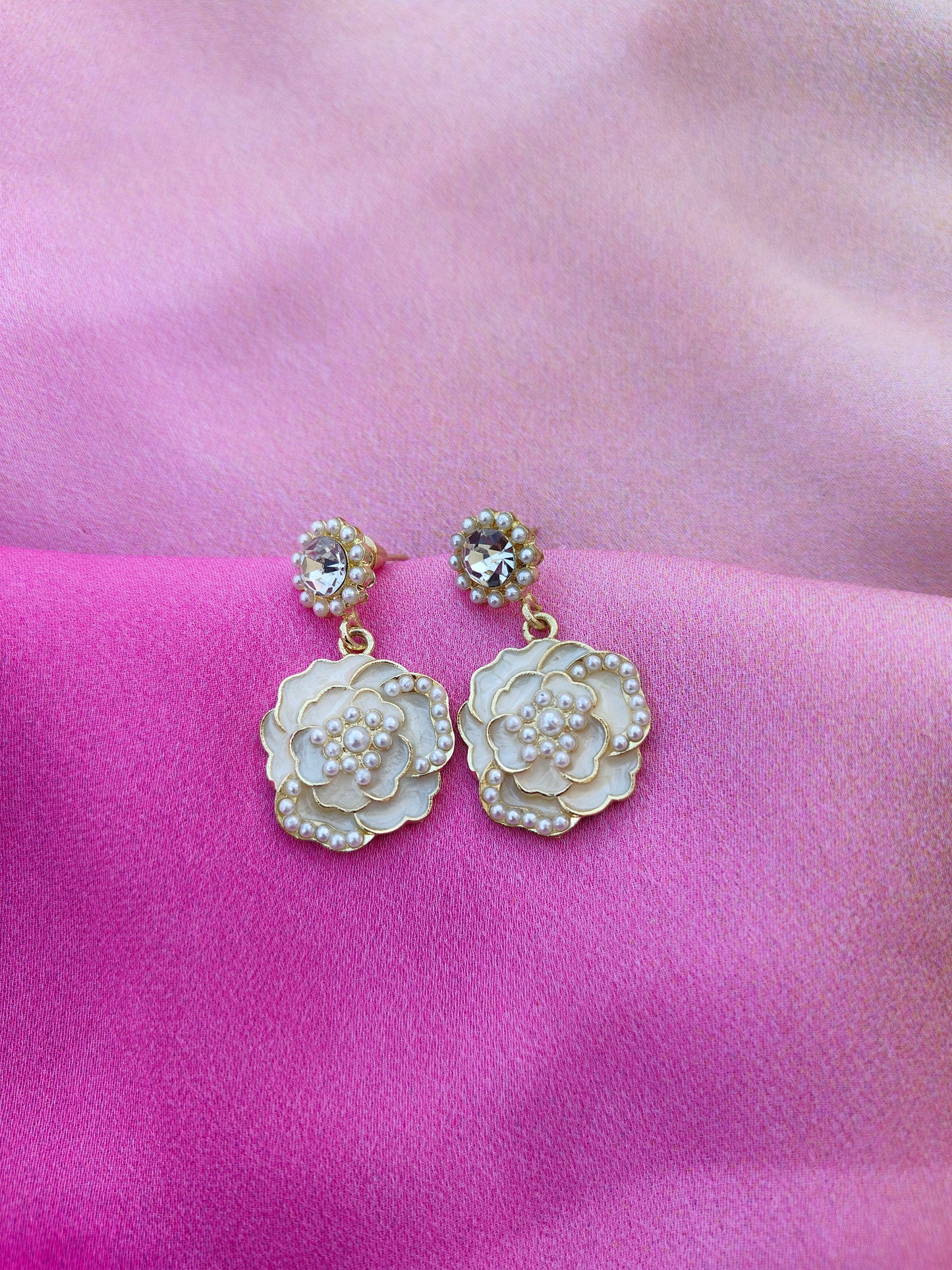 IVORY PETAL GLOW EARRINGS